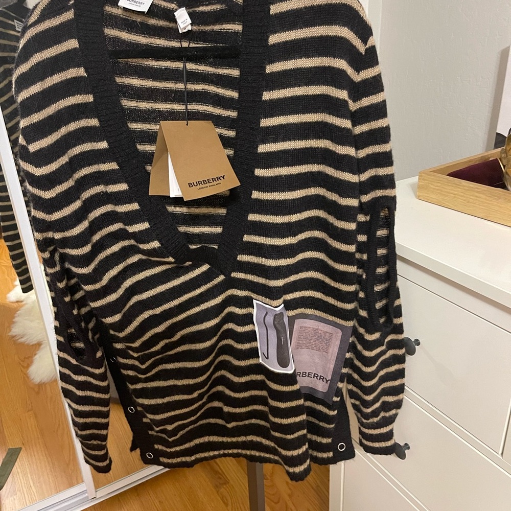 Burberry wool sweater